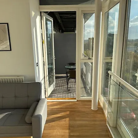 Luxury 1 Bedroom - City Centre - Balcony - Near O2 Academy * Birmingham